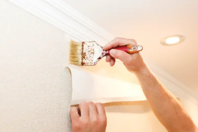 Pose de papier peint au Fauga — revêtements muraux et toiles de verre